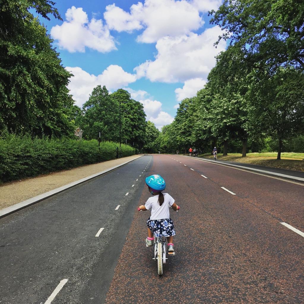 MichielJoseph's tweet photo. Thanks @theroyalparks for closing Kensington Park Gardens for cars over the weekend #learnyoung #londoncycling https://t.co/DDcOQ3CRsm
