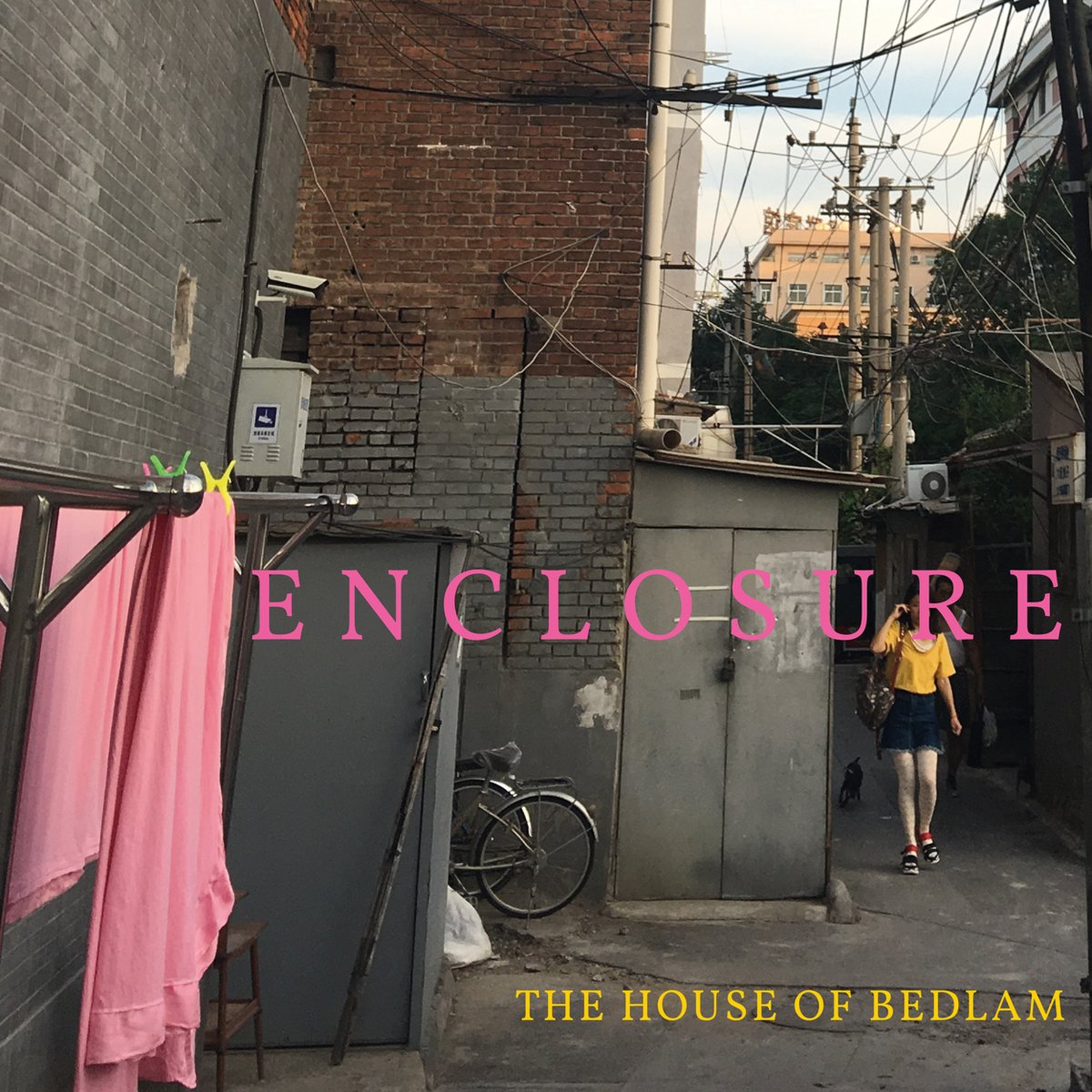 Tomorrow @ 1615- with colleagues &amp; Phd-ers talking (for 10 mins) about lockdown composition. I'll share a preview of the house of bedlam's upcoming album 'Enclosure' considering themes of presence, absence, constraint, and independence.
Public stream:
youtube.com/watch?v=lZiMHV…