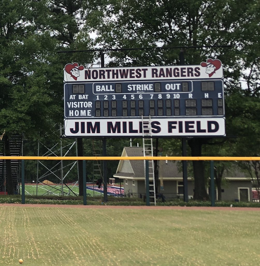 NWCC_Rangers's tweet photo. The glow-up is real 😎#TransformationTuesday https://t.co/ybOKUxBaoq