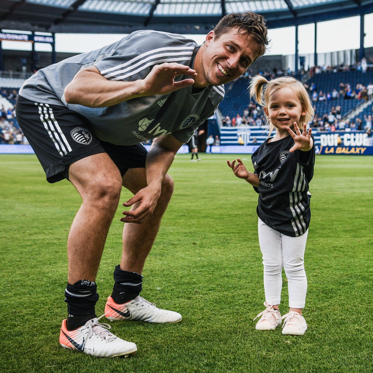 SportingKC's tweet photo. @sportingkcyouth @Toyota Just a few of our votes for #SportingDad https://t.co/eZQJCTe4ZM