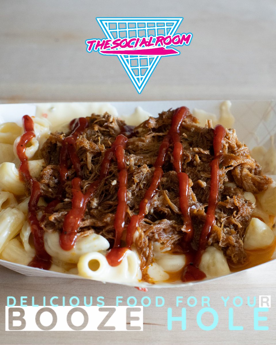 SocialRoomCoMo's tweet photo. You gotta remember to put food in there too. Don't worry we have what your mouth needs. Its industry night. Drink responsibly, eat recklessly. https://t.co/9Dw2ZOkqnj