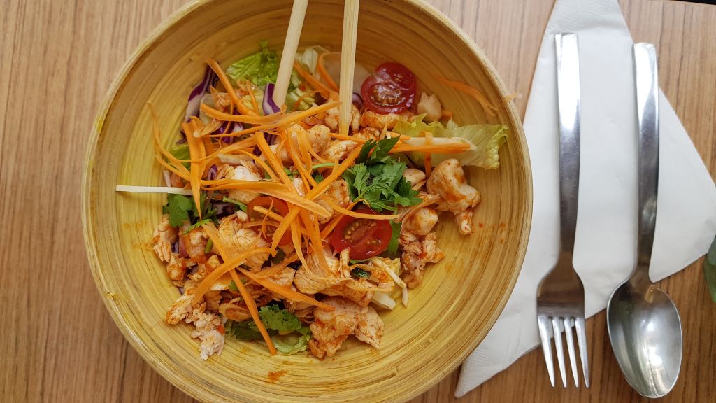 Nouvel article sur le #blog avec ma sélection de #restaurants thaïlandais à #Paris (testés avant le confinement évidemment :p) 😋
Au programme : Moom Mam, Yaai Thaï &amp; Thai at Home

✏️mademoisellebonplan.fr/2020/06/15/res…
📷 <a href="/NicolasDiolez/">Nicolas Diolez</a>