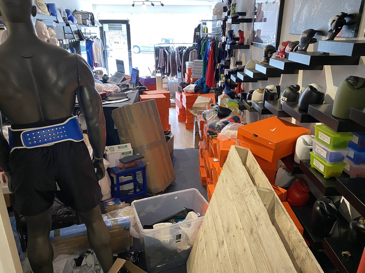secondsout_'s tweet photo. What a state the shops in just now!😅
Me and my dad (but mostly my dad! 😆) have been painting, laying new carpet tiles, getting storage all updated for opening back up soon as we get the word 😄
You can order online 24/7 at...
📲 https://t.co/AeuXFKLxN9
#SecondsOut #FightStore https://t.co/qGa0W6FOGV