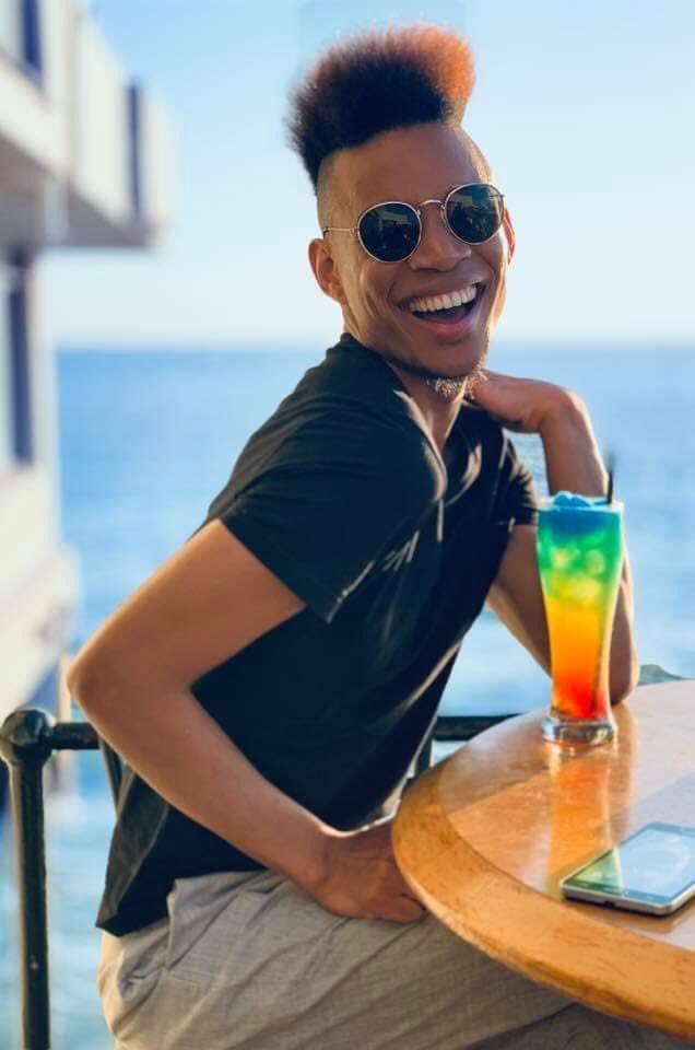 SeniShezi's tweet photo. Iβve had a very difficult time processing your passing over the last few days... Damn man... What a terrible loss. You made such an indelible impression on so many of our lives Kirvan. Thank you for your contribution ππΎ #RIPKirvanFortuin β€οΈ https://t.co/mX9O9VEF5b
