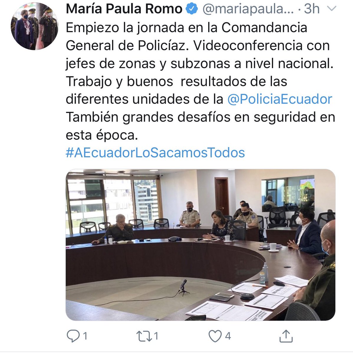 PeladoQuiteno's tweet photo. Los problemas comunicacionales de #ElGobiernoDeTodos nos sorprenden día a día. @mariapaularomo publica un primer tuit, con foto, donde informa sobre una videoconferencia. Minutos después borra el tuit y sube el mismo texto pero ya sin la foto. ¿Las razones? Está sin mascarilla? https://t.co/H92gTdoVj2