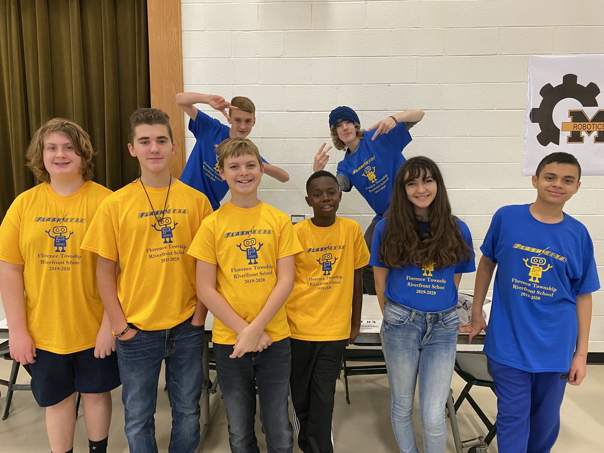 FTSD_Gallo's tweet photo. Going to miss all our 8th graders next year, especially our #flashbots #riverfrontrocks https://t.co/7qpUmMeQfm