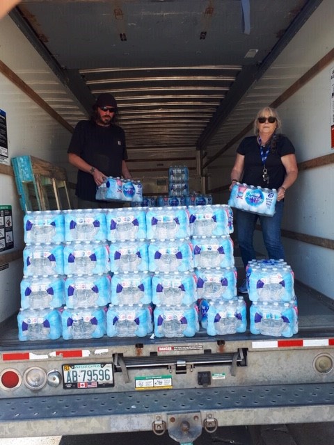 Thank you to the Water Project 2020 - Engage and Change for the generous donation of water. It is really needed now that the days are getting warmer. Big thank you to Cameron for your truck driving skills.