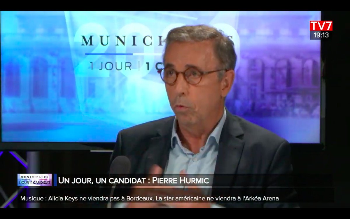 Bastille_G's tweet photo. "Citez moi un seul évènement de campagne qui aurait affiché des dissensions dans ma liste ? Il a un chef, c'est moi. La diversité est notre richesse, et certains de mes colistiers sont bien mieux implantés que moi, et ils apportent tous beaucoup" @PierreHurmic #BordeauxRespire https://t.co/aKI5AXdzsg