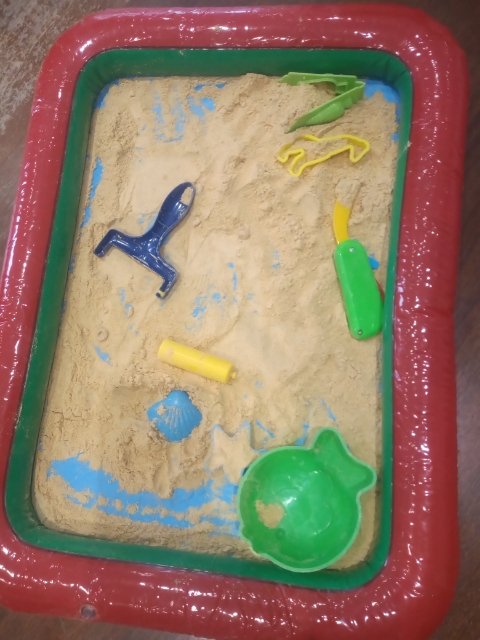 My new favourite thing is edible sand made from blended Cheerios! #safesensoryplay