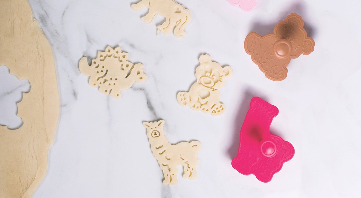 GourmetInsider's tweet image. Mrs. Anderson's animal-themed cookie cutters from @HaroldImportCo are too cute to pass up. Take a peek at #GourmetInsider: bit.ly/37B7fqL
