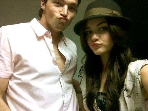 idlerues's tweet photo. ! i ! miss ! them ! https://t.co/zUyVaigY8t
