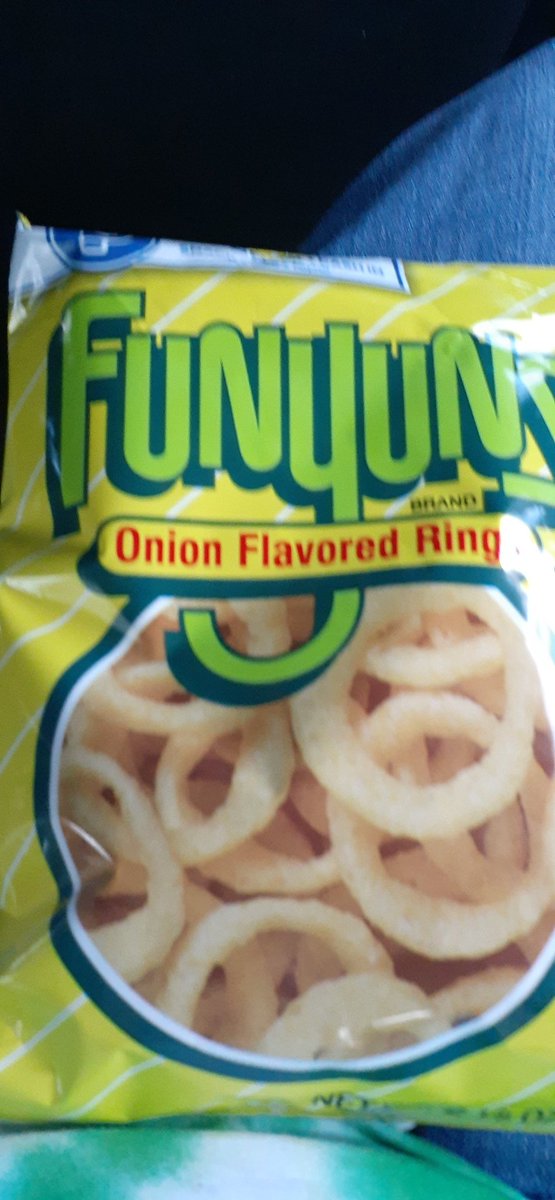 the_humanist_B's tweet photo. Lunch for today's nature walk
Santa Fe chicken wrap
@TheRealFunyuns
@corewaterUSA
All from @QuikTrip
#Lunchtime #snackle #quiktrip #food #nutrition https://t.co/bA7LORusei