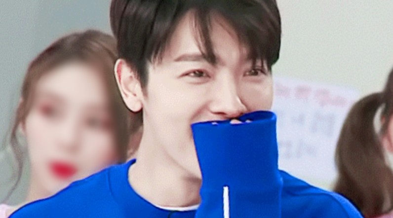 AIT_0415's tweet photo. 울 토끼도 빠질 수 없지 https://t.co/RgXyS2qBsc