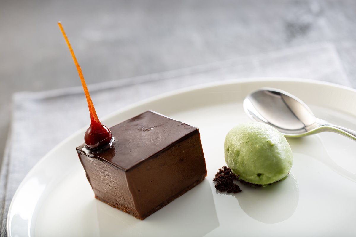 luminaries_mag's tweet image. . @drpatsyperry Who needs yummy dark #chocolate 🍫🎉 &amp;amp; to escape into the 😀 world @EthicalHedMag  It's all happening this Thur with the #EHMagChatShow &amp;amp; some fab #foodchat #prizes &amp;amp; 😋 menu by 🌟👩‍🍳🛋️ Nina @blkbullsedbergh bit.ly/2YknJyZEHOrgFo… #slowtravel #organic RSVP.