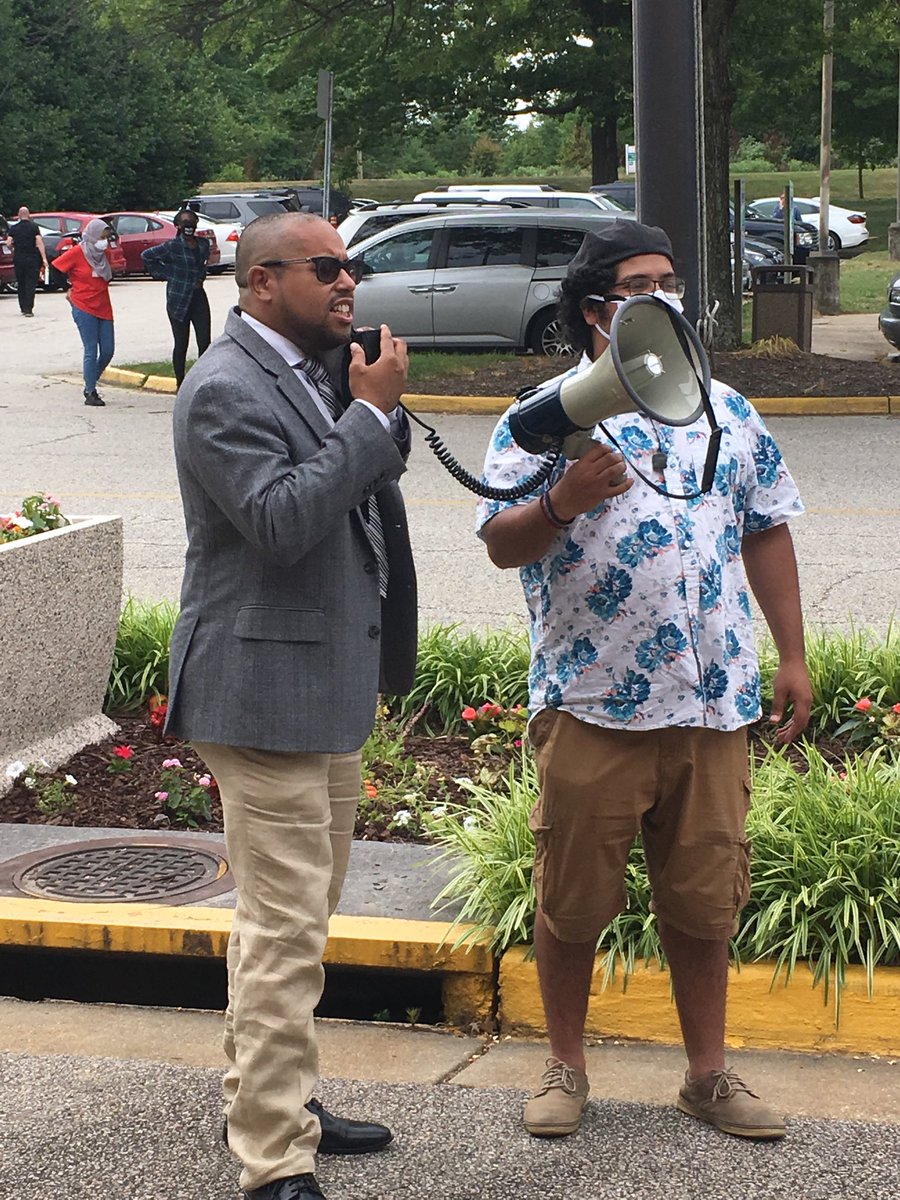 in_la_lucha's tweet photo. ⁦Prince William Supervisor ⁦@KennyBoddye⁩ to ⁦@CASAforall⁩ “we are at a moment right now where we say ENOUGH.” #NoJusticNoPeace #defundhate #BlackLivesMattter #end287(g) https://t.co/cBSyuhSmiZ