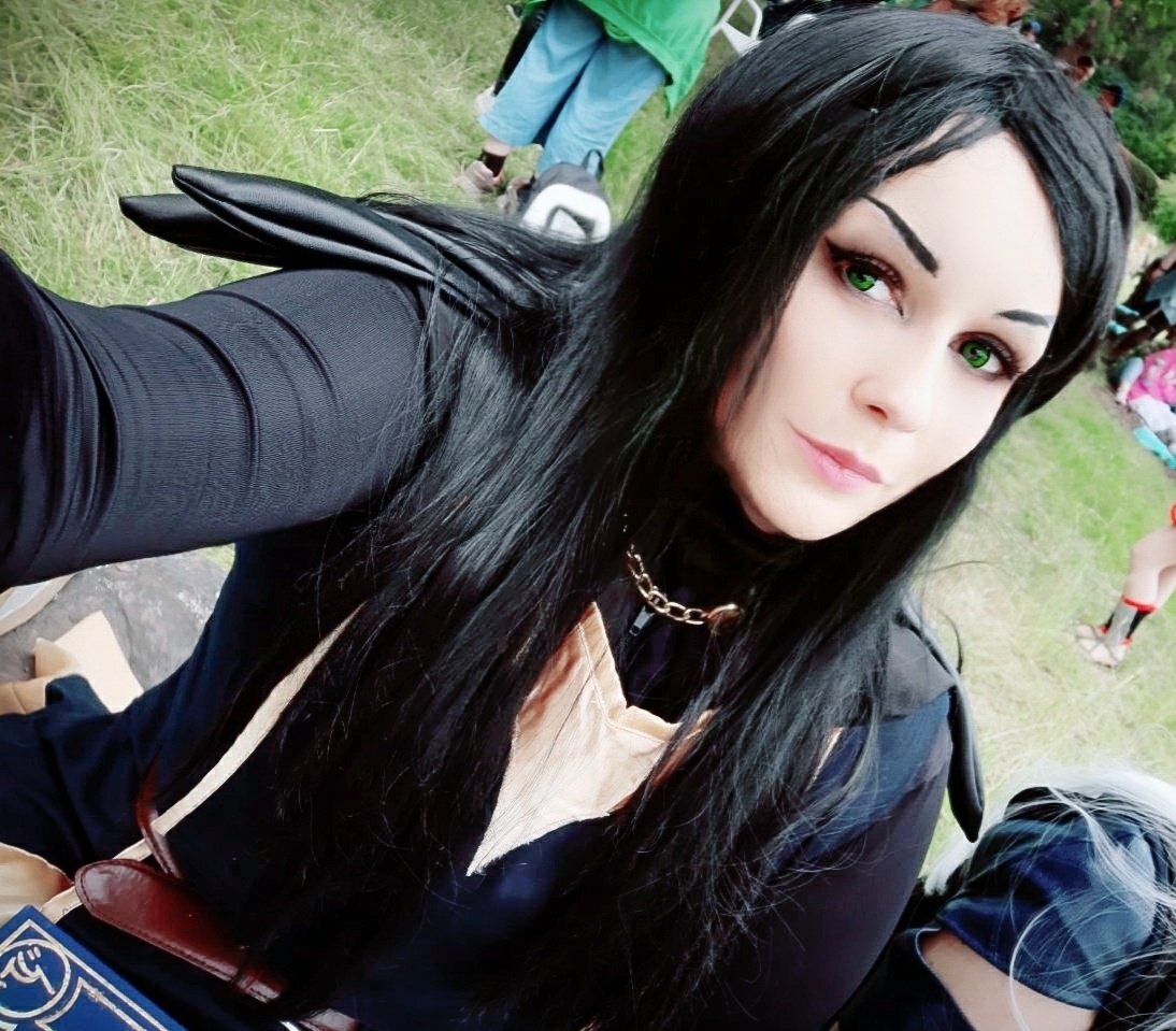 Bellatrysh's tweet photo. Happy Birthday to the best dark magician 🧙♀️🔮
Claudia ➡️ Me
Callum ➡️ wheelelf (IG)
Soren ➡️ @Sytosik
📸 @Oniisuke | @faeriehime
Series: #TheDragonPrince
#claudiacosplay #sorencosplay #thedragonprincecosplay #callumcosplay https://t.co/IE1f3EewbC