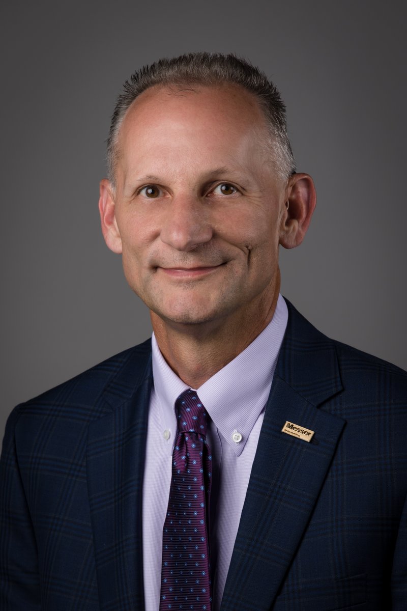 messerwearebldg's tweet photo. Tune into @WRFL (88.1 FM) at 4 pm today, June 16, to hear Vice President Mark Hill talk about our work at @universityofky, @CentralBankCntr, and more! https://t.co/pTJ1yfqs3i
