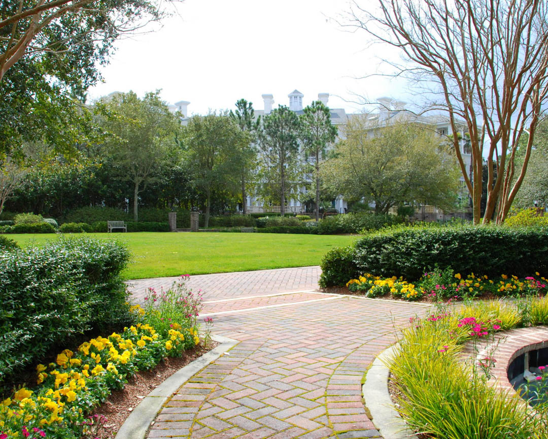 LiederLandscap1's tweet photo. Trees, beds, drainage, irrigation, stone and pavers, fence, decking, and more. #LandscapeDesign #Irrigation #OutdoorLighting https://t.co/z0sQJt9rY2 https://t.co/rGYj6EJu4q