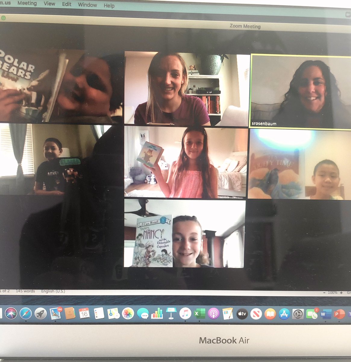 Mrs_Harveyy's tweet photo. 3rd graders had a terrific Tuesday reading their favorite books to the class on Zoom! The students all read with great fluency and expression! We are so proud of how far you have come! #VoorheesVikings #ReadyFor4thGrade @RosenbaumShana @VoorheesPrin https://t.co/QsH5hVLC6A