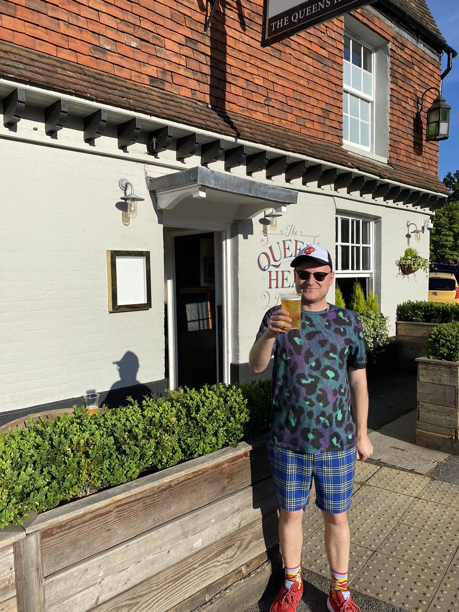 The Queen’s Head Dorking tweet media
