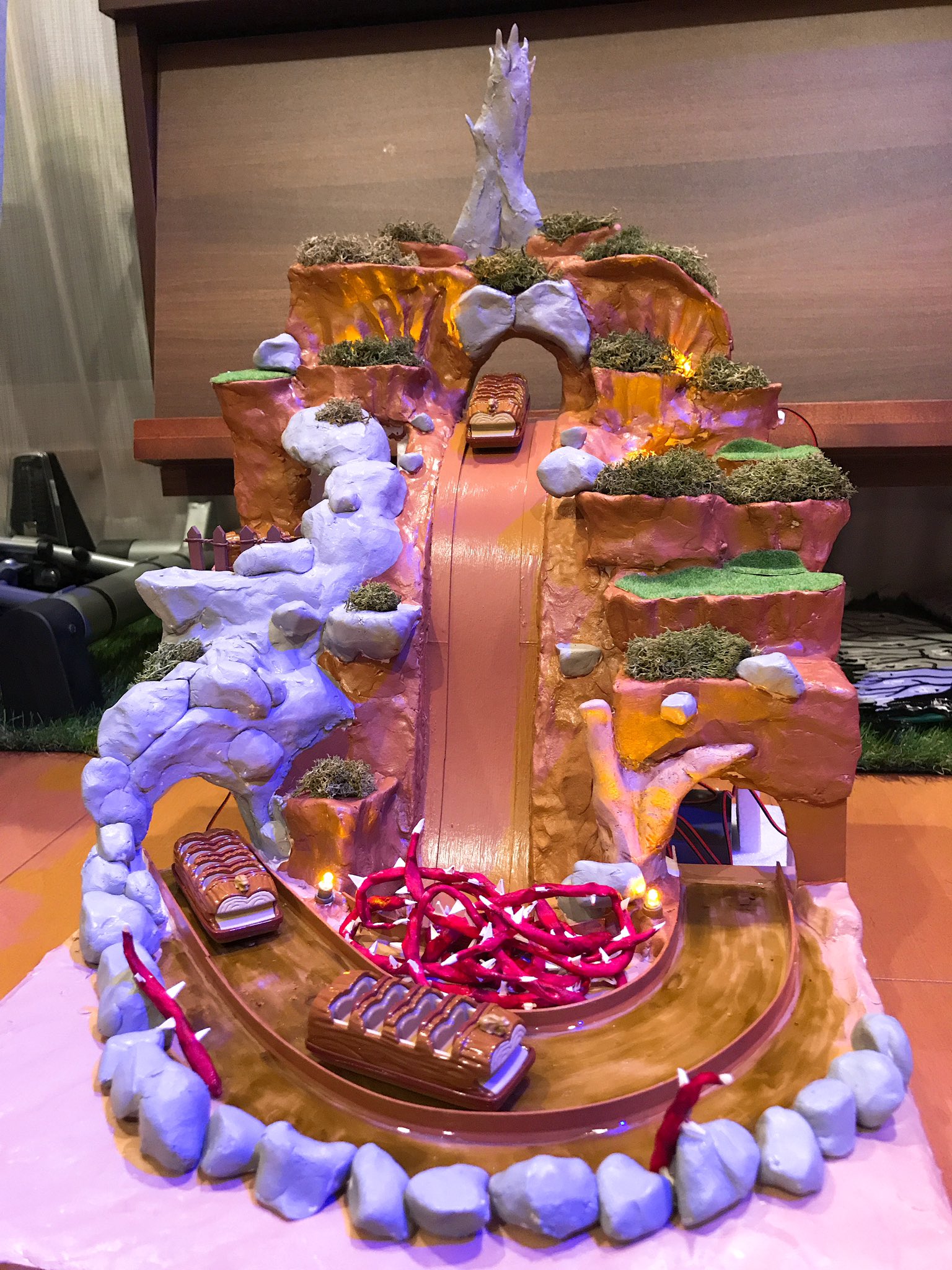 自宅に🚀スペースマウンテン DisneyParks限定 プラモデル 明日