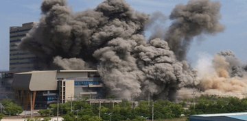 View image on Twitter