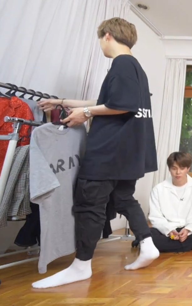 motsjeon's tweet image. this are the shoes i'll be buying for yoongi cause....