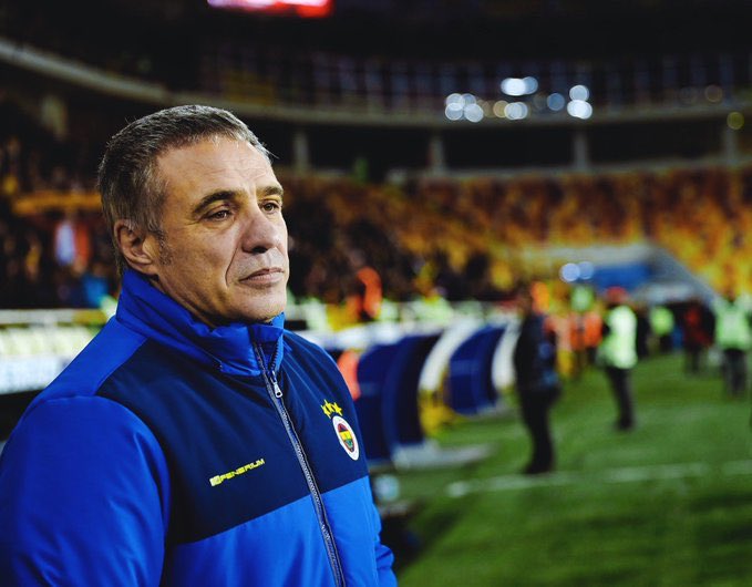 -Falette dediniz oynadı
-Ferdi dediniz oynadı
-Zajc dediniz oynadı
-Sorunun kadro ve tff de oldugunu anlayamadınız
Şimdi bu güzel insanı yiyen 6s nin öz evladı ağabeyinizi ve vizyon başkanınızı alın defolun gidin hepinizden nefret ediyorum.
#AliKocİstifa 
#FBvTS 
#vizyon #