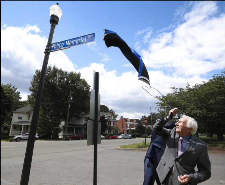 On the 1 year anniversary of Marcus David Peter's death by police, Mayor Stoney thought it was a great idea to dedicate Police Memorial way on the anniversary of a black man killed by police. In that year & to this day he has avoided working with organizers & the family of MDP.