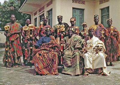 The Akan is a meta-ethnicity living in the southern regions of present-day Ghana. The Akan are 18,000,000 in Ghana .
