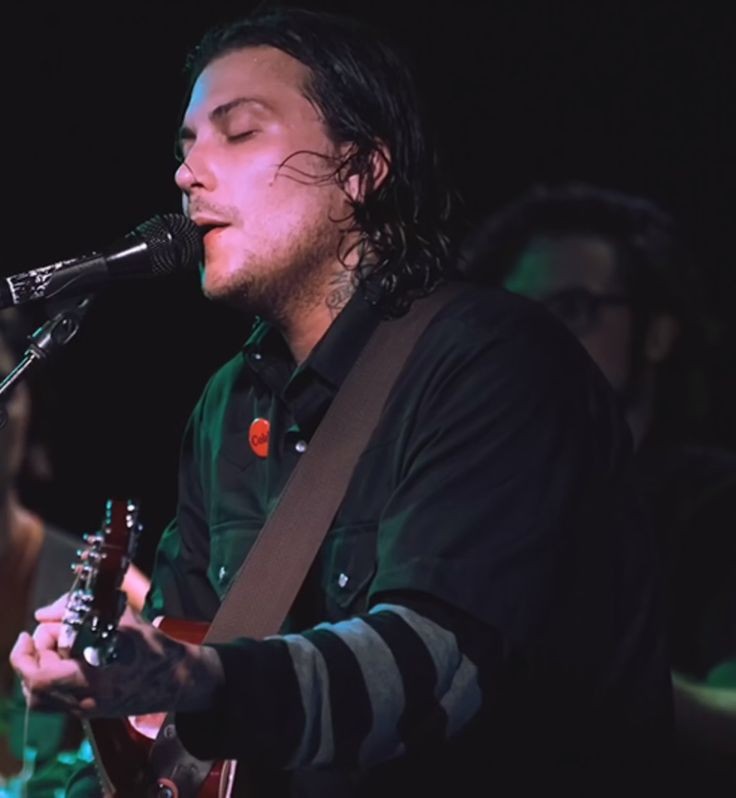 Frank with long hair - a thread