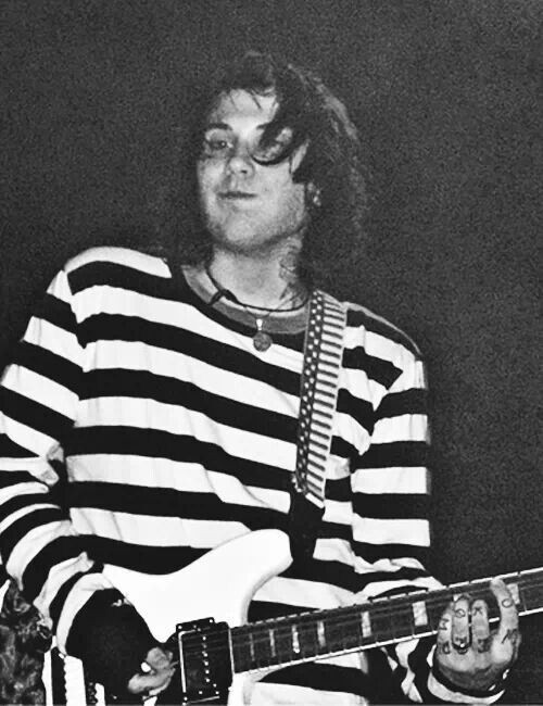 Frank with long hair - a thread