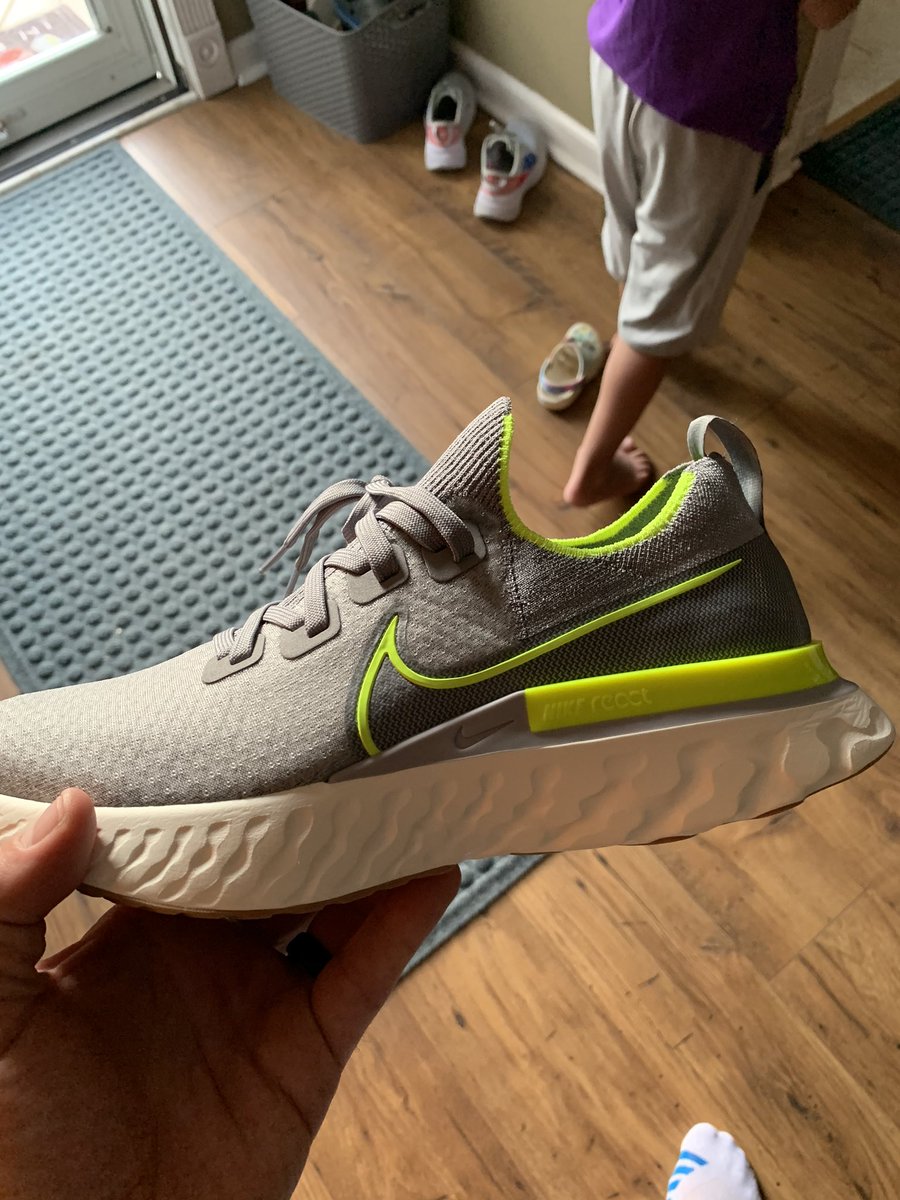 JayKondrk77's tweet image. Wasn’t gonna run today till I saw I had a package at home. @teamnike #nikerunning #infinityreact