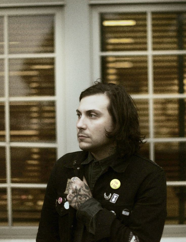 Frank with long hair - a thread