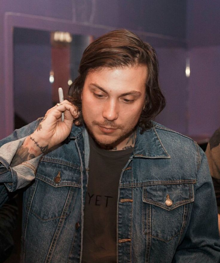 Frank with long hair - a thread