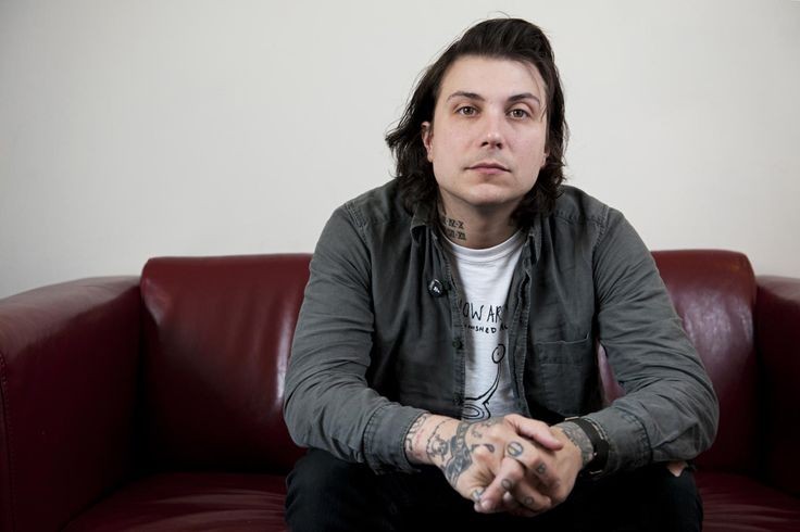 Frank with long hair - a thread