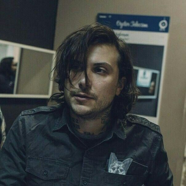 Frank with long hair - a thread