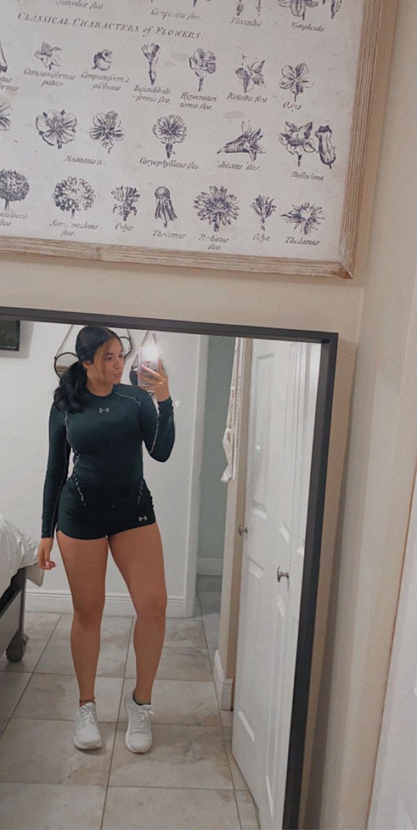 BodyPositivity (@bodypositivityw) on Twitter photo Please welcome <a href="/nayelisss__/">nayelis :)</a> to the body positivity community! She is such a beautiful person and very positive about her body! #bodypositivity Please welcome <a href="/nayelisss__/">nayelis :)</a> to the body positivity community! She is such a beautiful person and very positive about her body! #bodypositivity