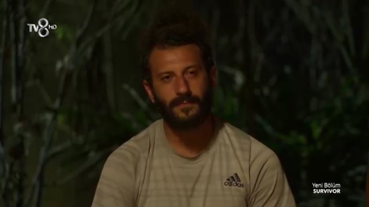Yine evrim elenmedi 🤦🏻‍♂️ Ardahan ucuz kahramanlık gösterisi yapmayacaktın Evrim’in oyununa geldin . 👍🏻 #SurvivorEvrimSeninleyim