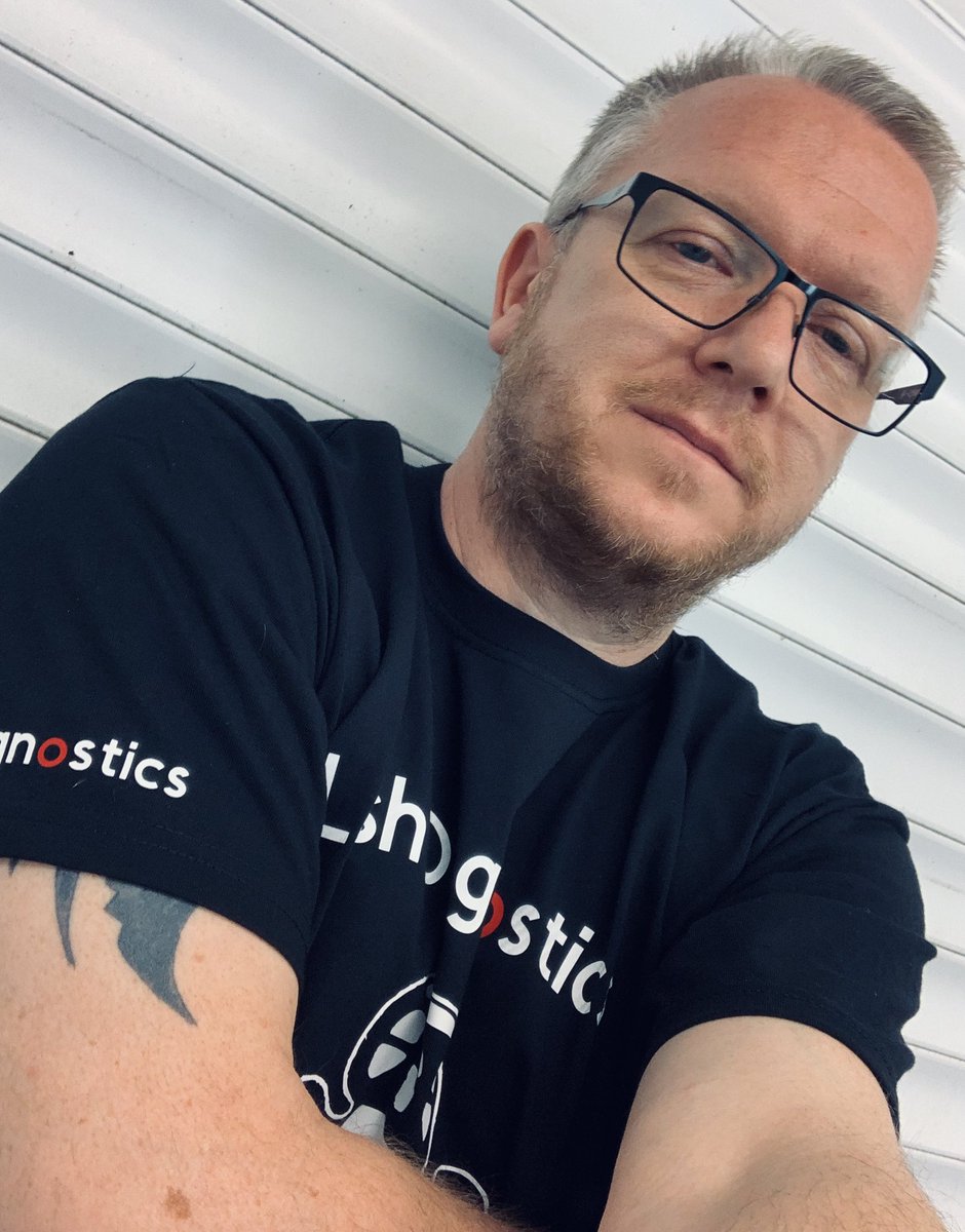 Authenticlash's tweet image. Yep that’s me , modelling my new work hoodies &amp;amp; T- shirts from Doodle Designs ( on fb ) #SupportYourLocalBusiness #LashDiagnostics #VehicleDiagnostics #ItsWhatIDo #Trending