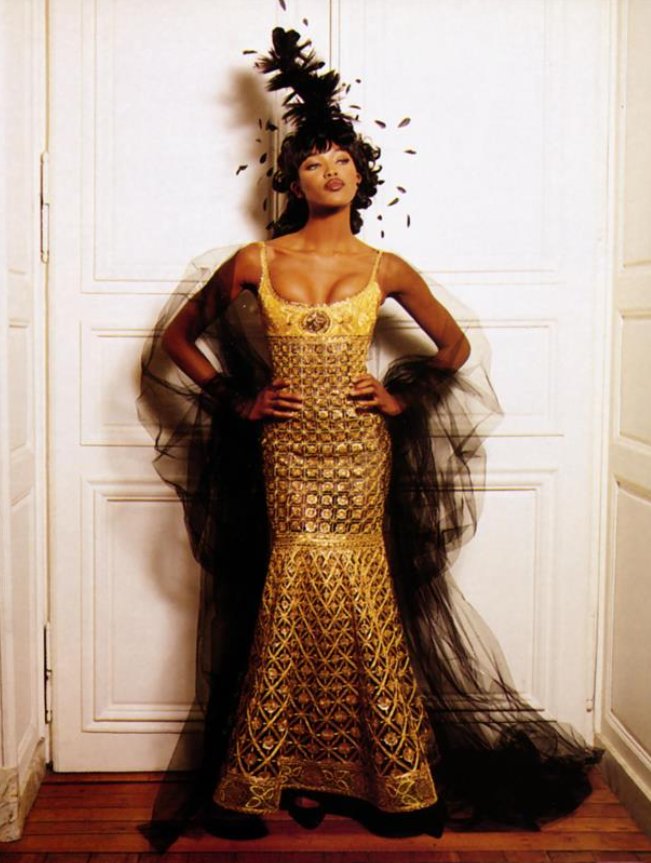 hedi on X: Naomi Campbell wore a $200K golden dress from chanel's spring  summer 1996 couture. Lagerfeld was inspired by an antique ceremonial mace  that was given by his friend on christmas.