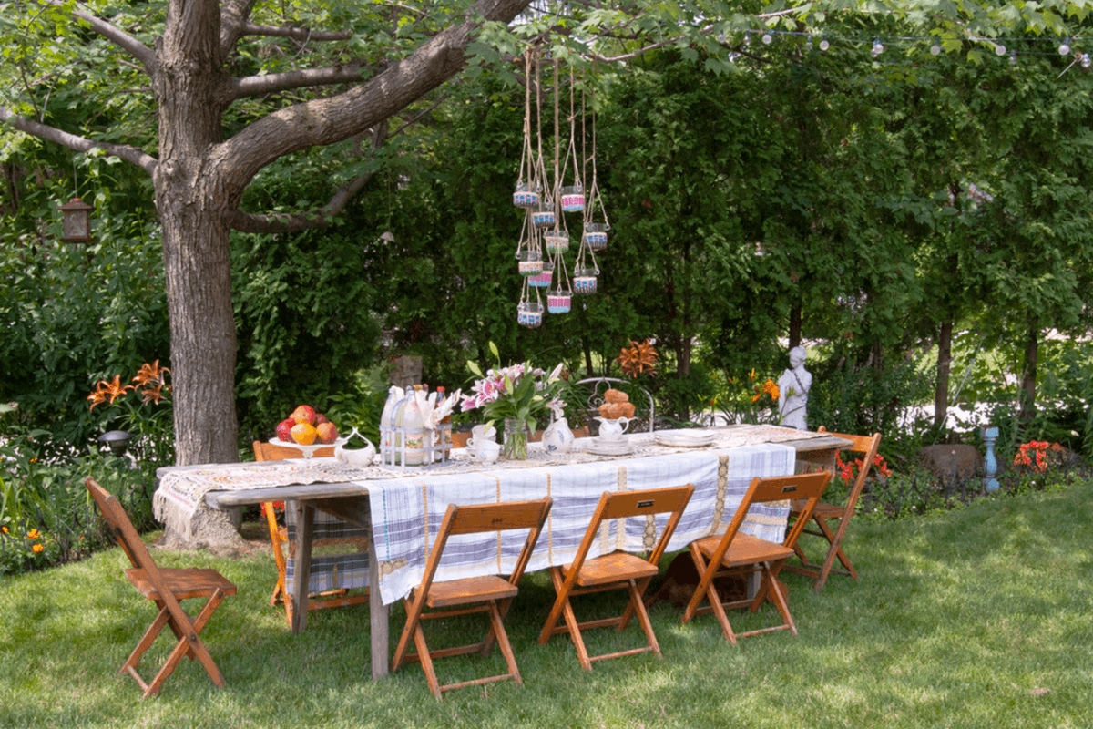 timvanderlaan's tweet photo. Seating is an important consideration when improving your #backyard for entertaining. #hometips  https://t.co/Gc4Fl1hhhL https://t.co/5XHZgN7mij