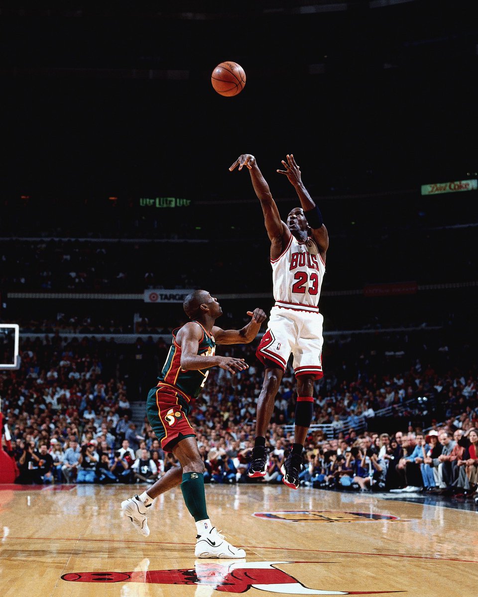 jordan wearing bred 11