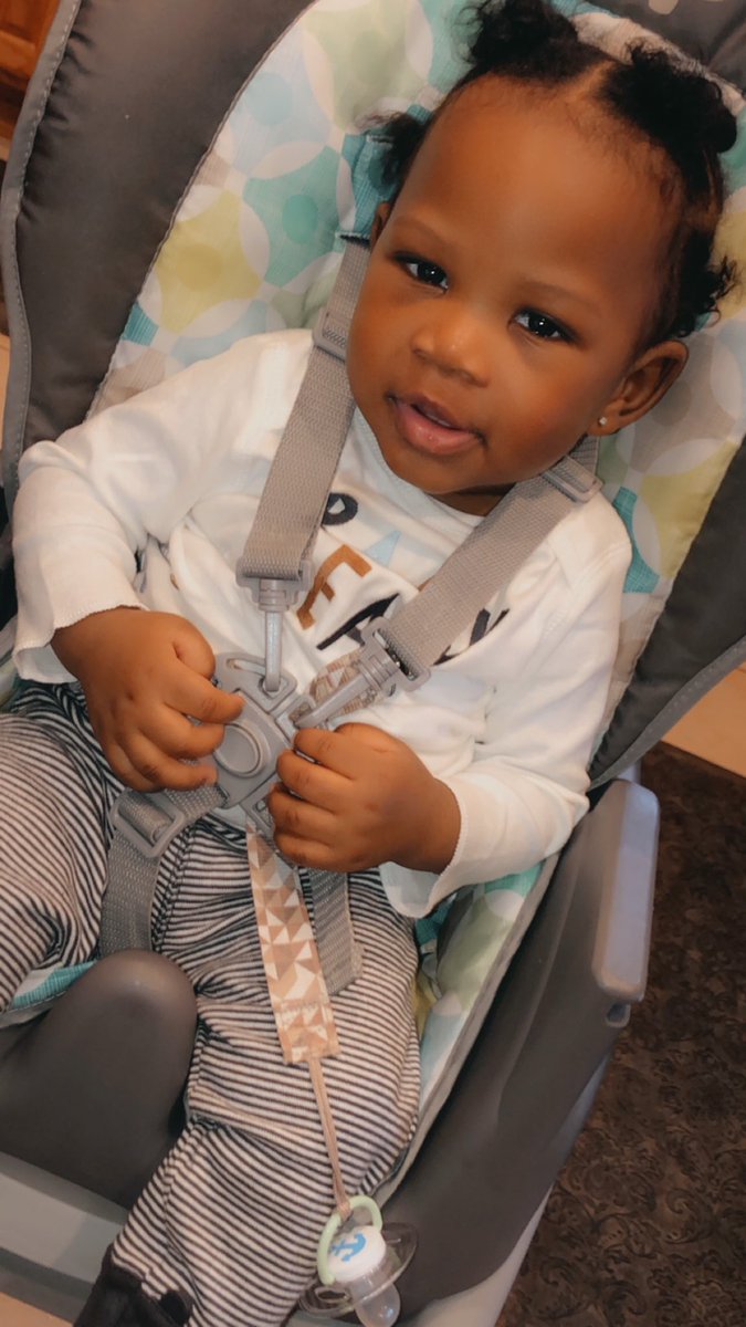 LongLiveRenz's tweet photo. i have a one year old this year been very adventurous 😩 slow down handsome mommy want you to be a baby forever 😭 https://t.co/MdHGlt8PbE