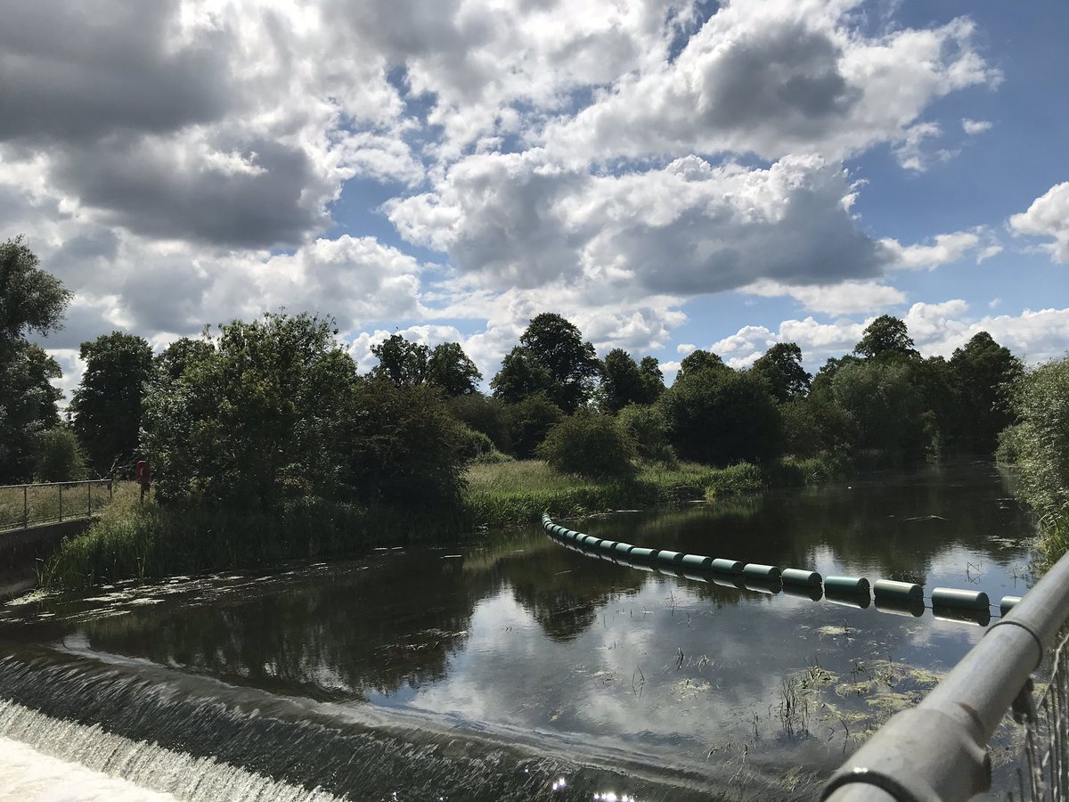 stacey200216's tweet photo. 5 hour walk the other day done just love it when put earphones in and just walk and walk the best times was lovely 😊💕amazing views https://t.co/srh7ifY3e1