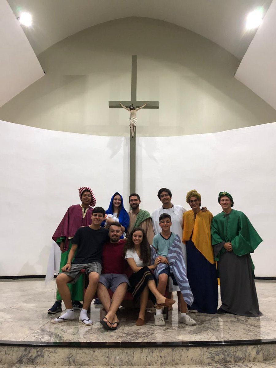 AndrAquino20's tweet photo. Saudades de um teatrinho do JEM
#AQUIÉJEM #EQUIPEAZUL https://t.co/ra3rE5PMw8