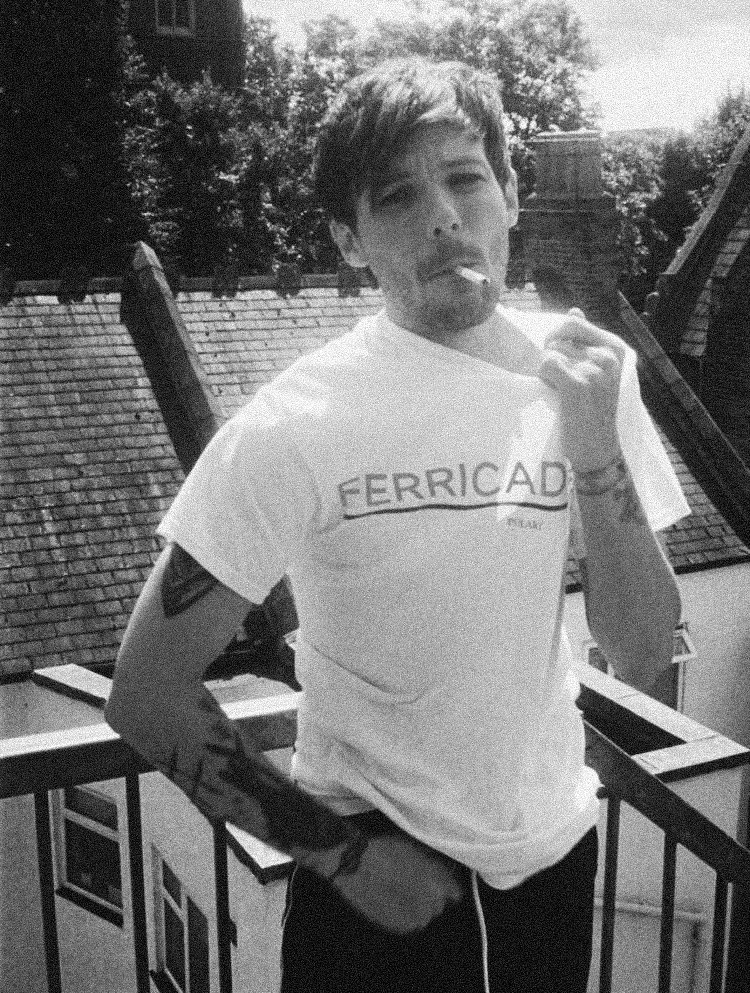 ⛬ louis tomlinson's tattos as astrology signs; a thread ⛬