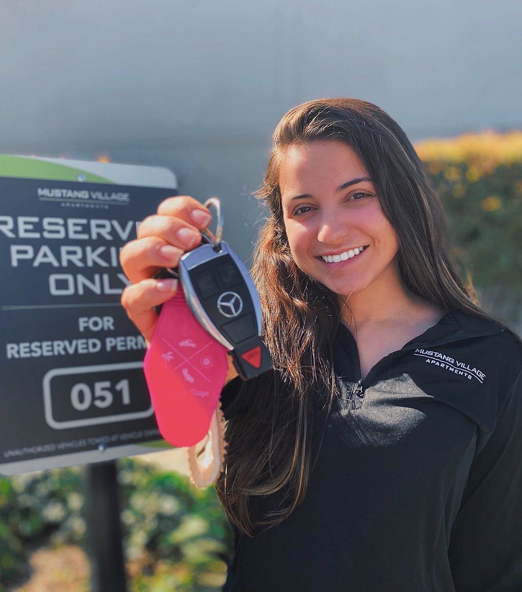 🎉SPECIAL ALERT!!!!🎉 

The first TEN people to sign for a renovated studio will get a FREE PARKING PASS!!! 🚘 
⠀⠀⠀⠀⠀⠀⠀⠀⠀⠀⠀
Don’t miss your chance - SIGN TODAY!! 💚