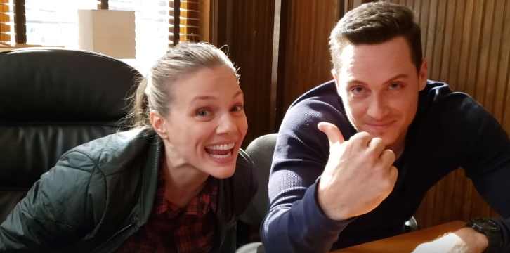 UpsteadCentral's tweet photo. *Jesse pointing at Tracy to start* 
Tracy: Hi guys! 
Jesse: Tune in tonight 
Tracy: to watch a new episode 
Jesse: and....were currently answering your questions 
Tracy: Oh my goodness. We suck at this! 

---- I love these two dorks! 🤣
 [This is from an old video] 
#ChicagoPD https://t.co/Tn320R87Cj