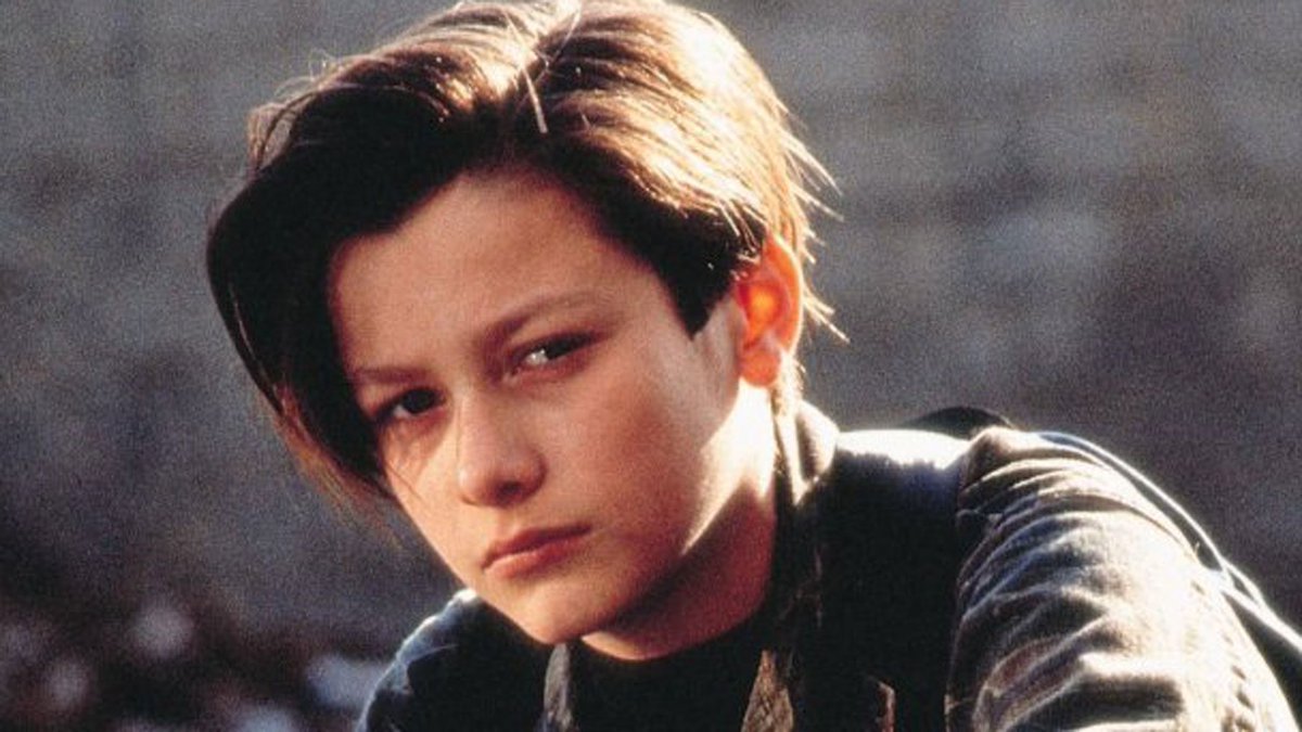 mshalk's tweet photo. @princessxlis I think Barron Trump is John Connor. Protect him. He saves the future.
#SaveJohnConnor #SaveBarronTrump https://t.co/pl3s00tzx5